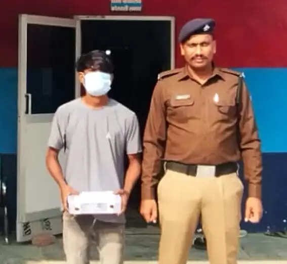 पुलिस ने लूट की वारदात का किया खुलासा, आरोपित गिरफ्तार