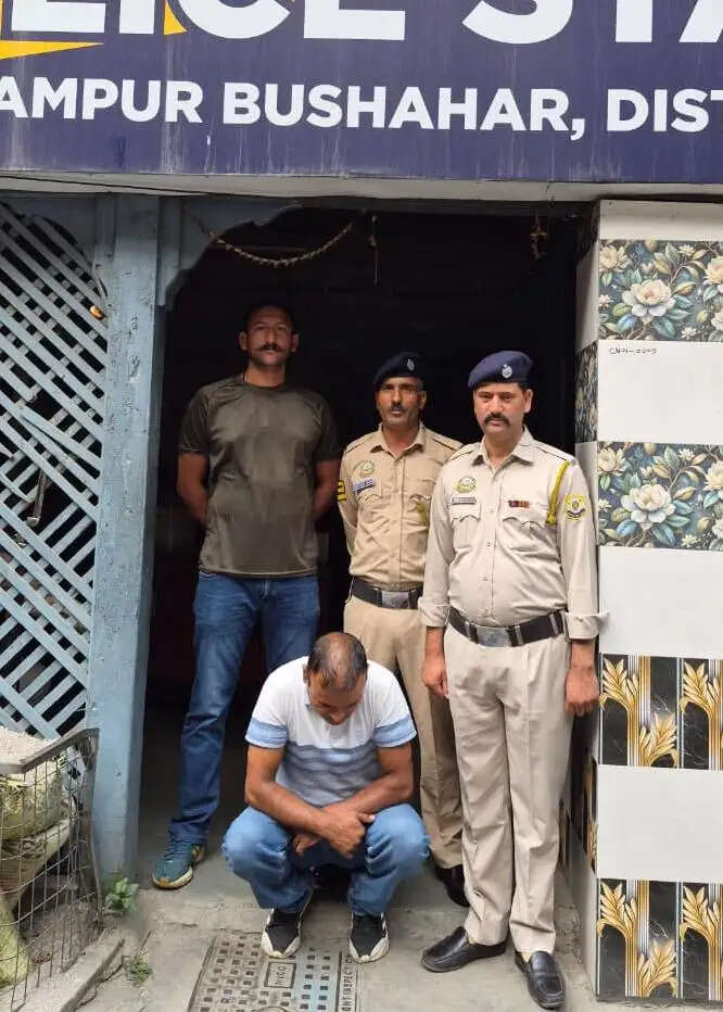चेक बाउंस मामलों में दोषी उद्घोषित आरोपी गिरफ्तार