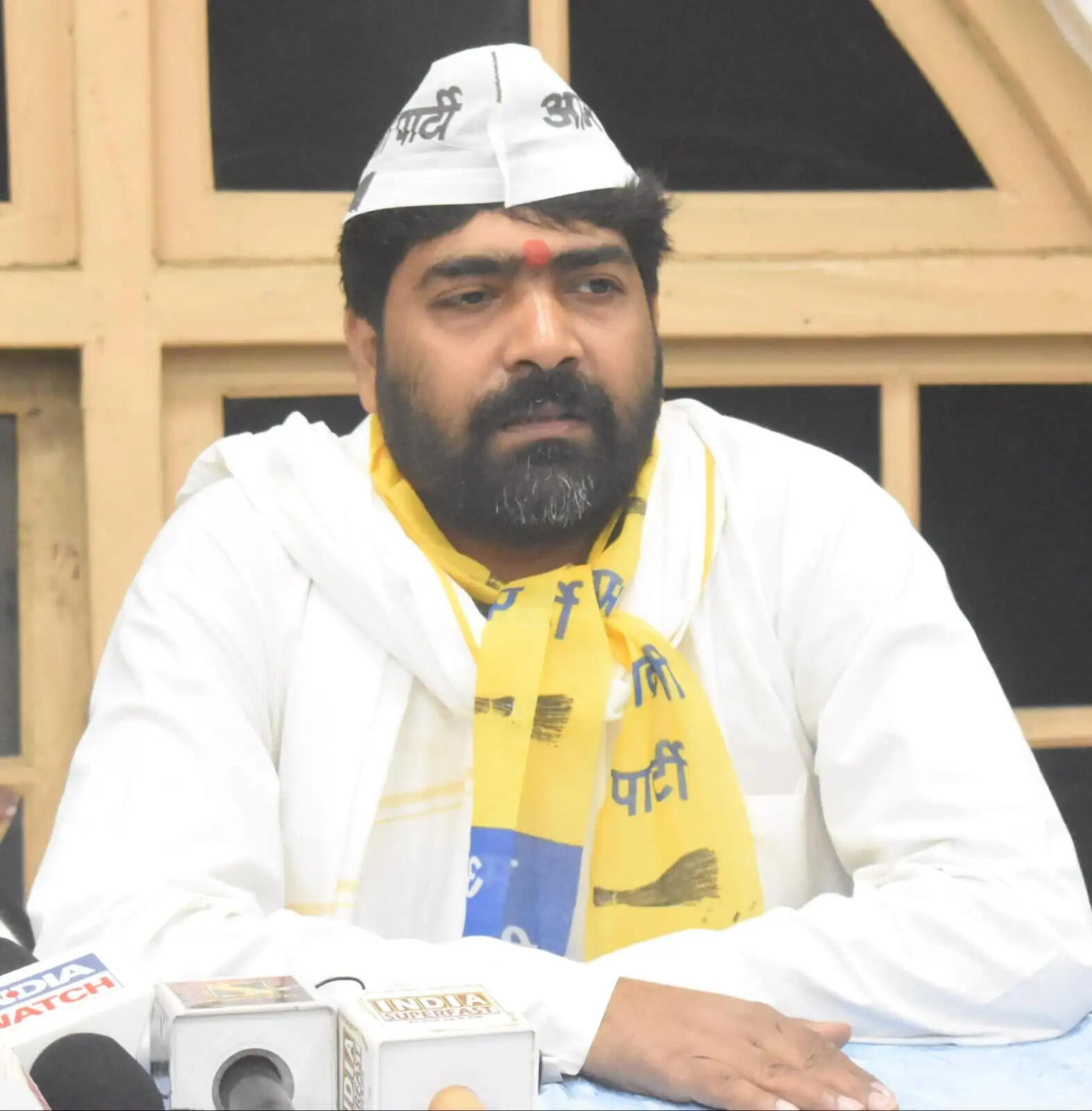 मनोज मिश्रा बने आम आदमी पार्टी व्यापार प्रकोष्ठ के प्रदेश अध्यक्ष