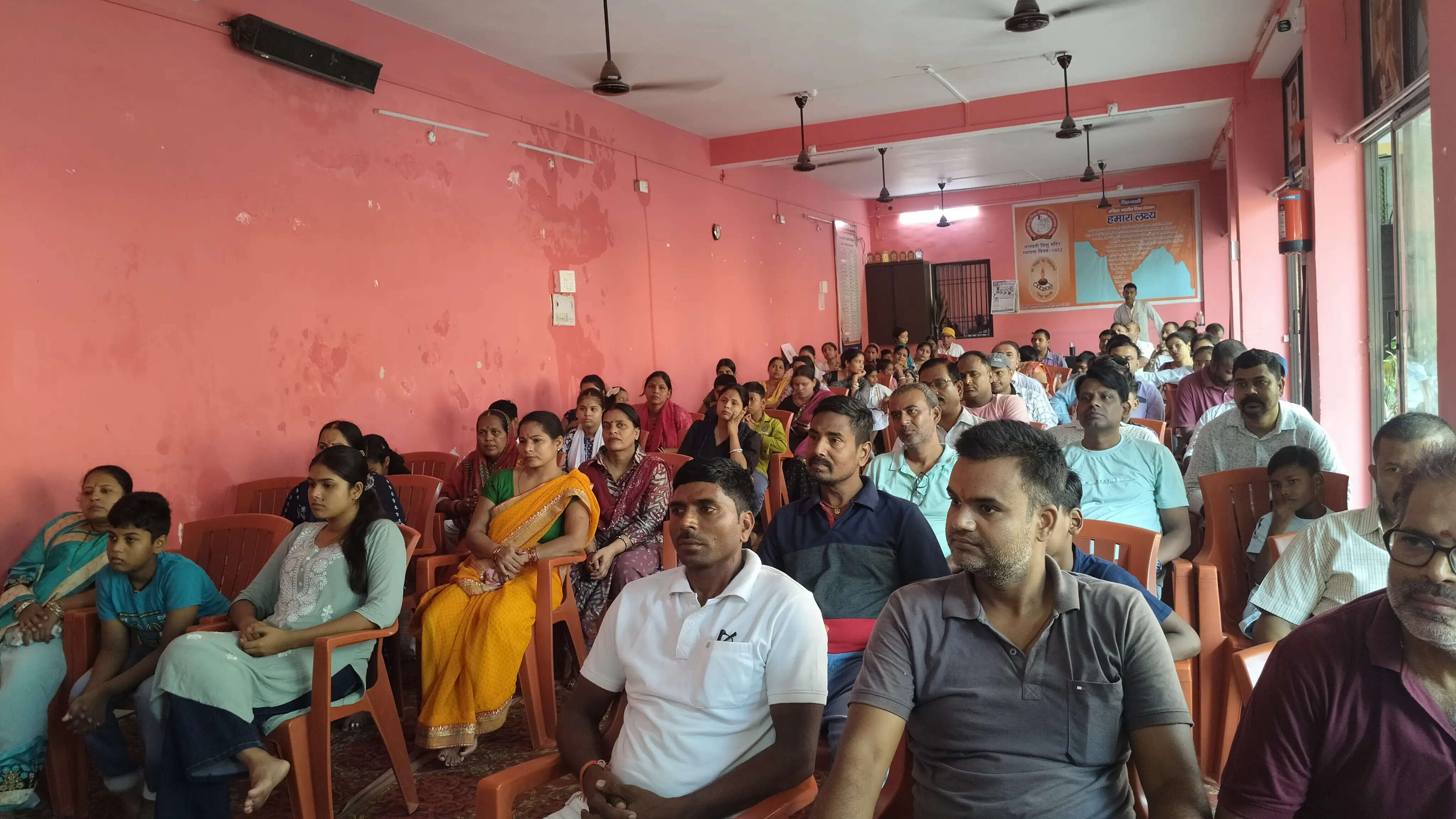 छपरा के सरस्वती शिशु विद्या मंदिर में अभिभावक गोष्ठी का आयोजन