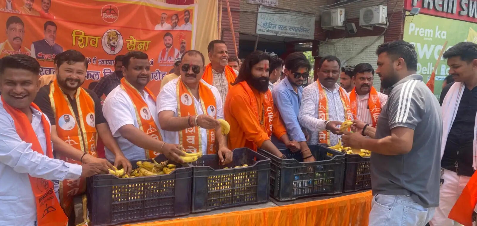 शिवसेना शिंदे गुट ने धूमधाम से मनाया पार्टी स्थापना दिवस