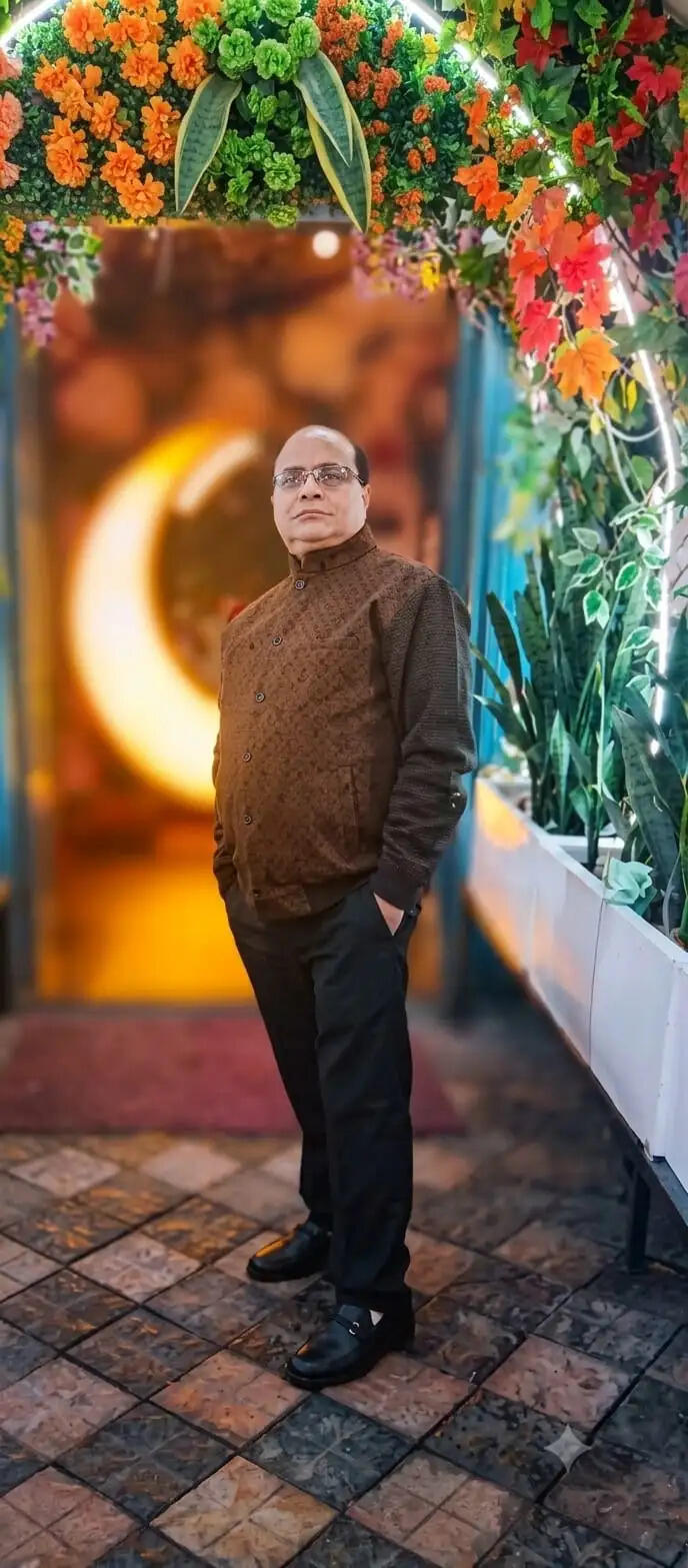 कानपुर मेेें दवा कारोबारी की गला रेतकर हत्या, सीसीटीवी फुटेज में दो संदिग्ध दिखे