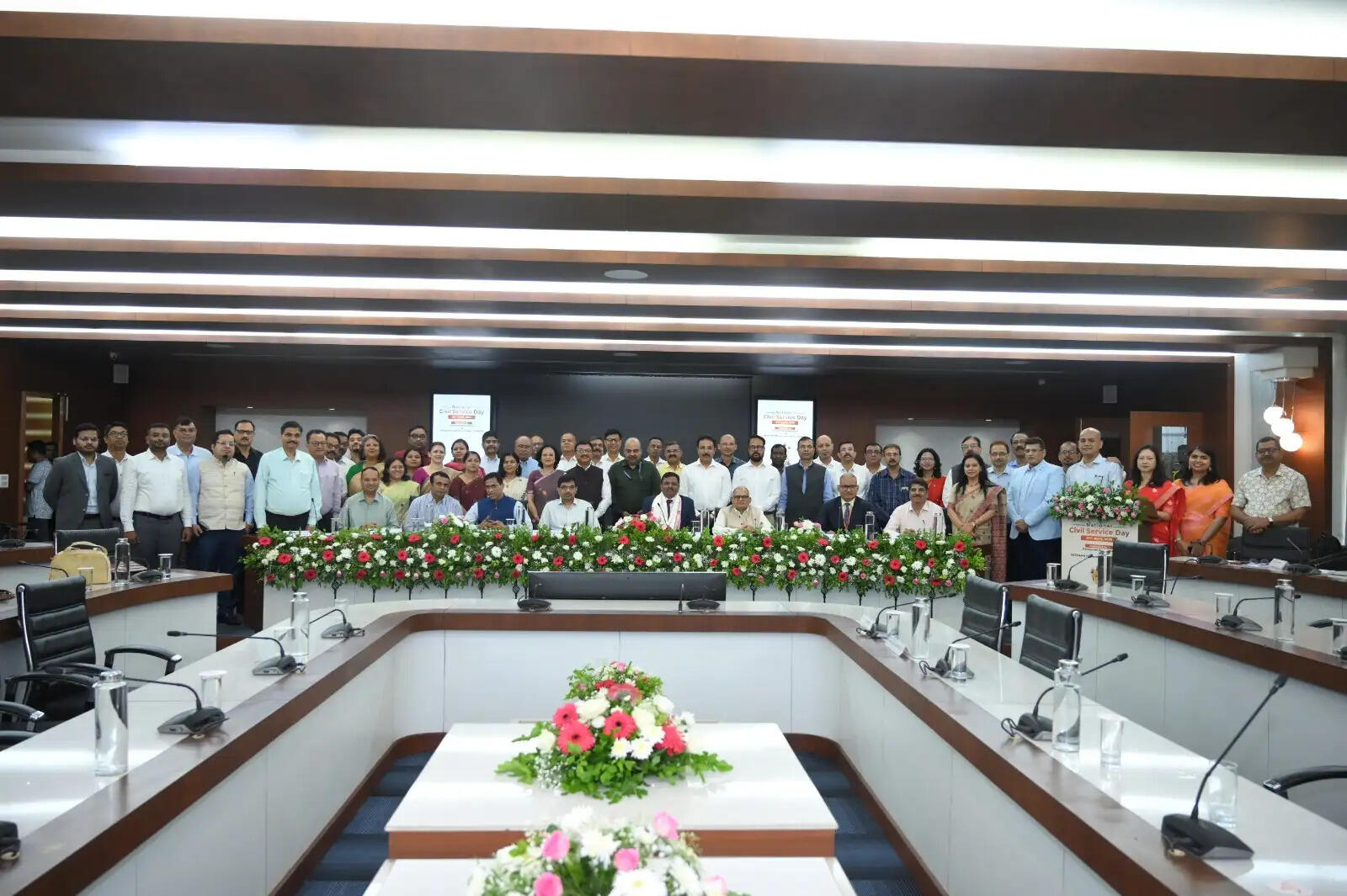 असम में राष्ट्रीय सिविल सेवा दिवस का आयोजन, ईमानदारी व निष्पक्षता पर जोर