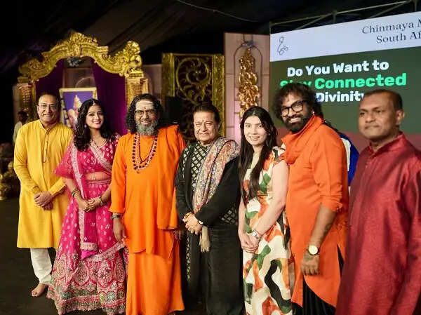 डरबन में हजाराें श्रद्धालुओं ने 27 बार किया हनुमान चालीसा पाठ, मोदी ने दी शुभकामनाएं