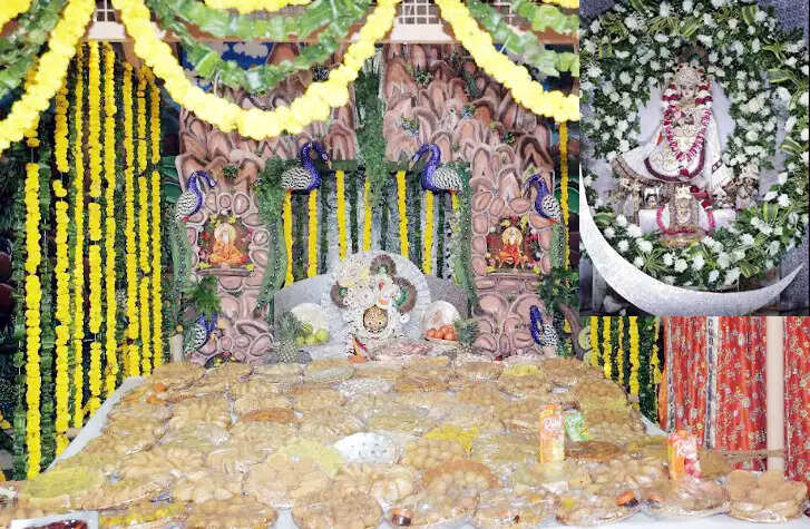 शरद पूर्णिमा पर श्रीकृष्ण जन्मस्थान में छाई दिव्य छटा, चन्द्रलोक सा सजा श्रीकेशवदेव मंदिर