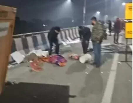 सड़क हादसे में वॉलीबॉल खिलाड़ी सहित तीन की मौत