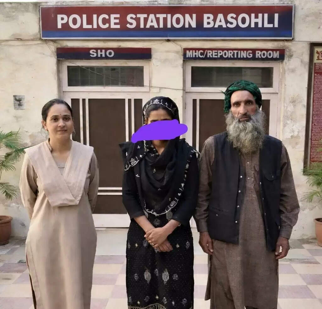 कठुआ पुलिस ने लापता युवती को ढूंढकर परिवार से मिलाया