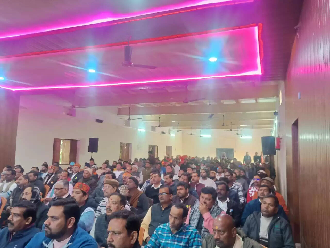 अच्छा व्यापारी वही जो सिर्फ लाभ नहीं, समाज और राष्ट्र के हित को भी ध्यान में रखे : सुनील आंबेकर