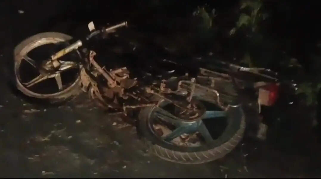 तेज रफ्तार स्कॉर्पियो ने बाइक सवार पिता-पुत्र को मारी टक्कर, 4 वर्षीय पुत्र की मौत