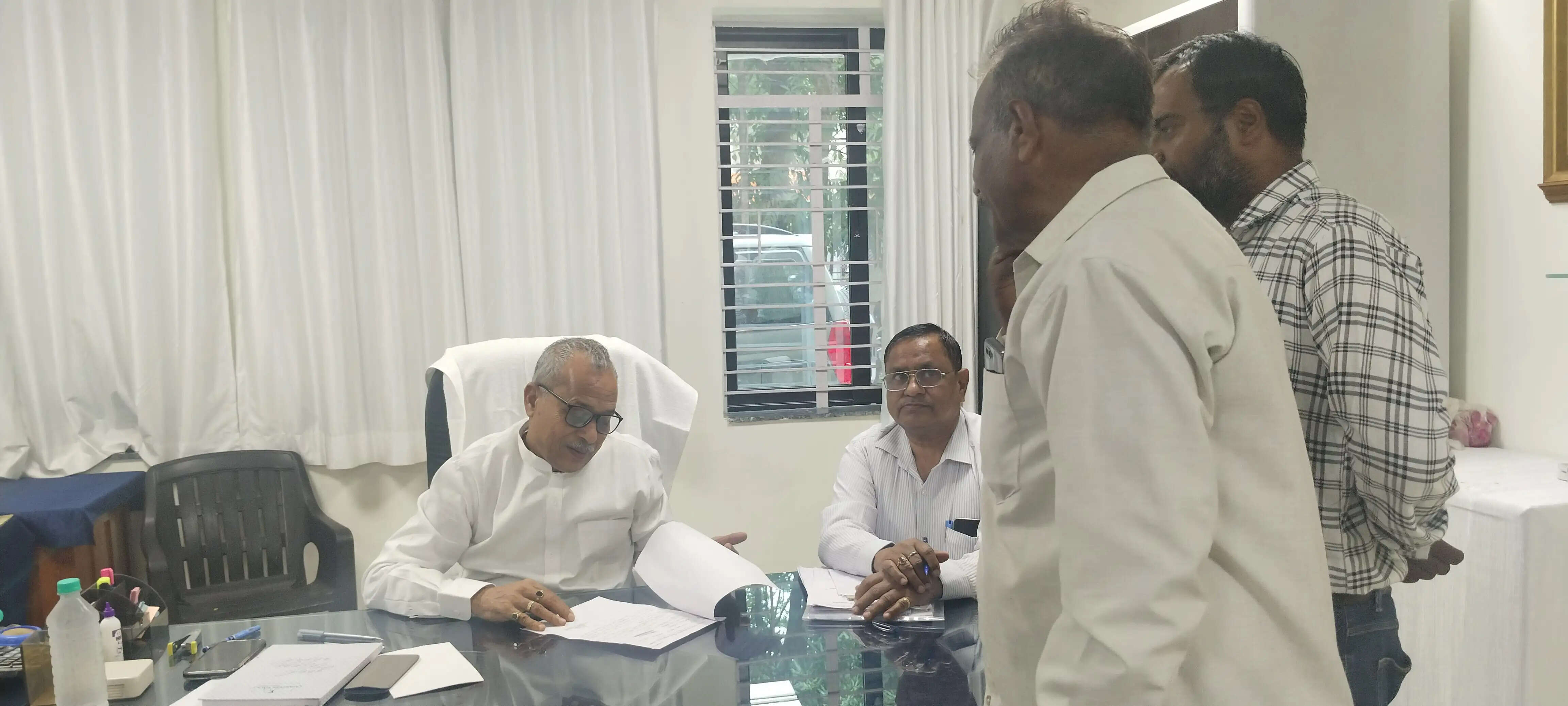उज्जैनः हाउसिंग बोर्ड के हितग्राहियों के लिए समस्या समाधान शिविर आयोजित
