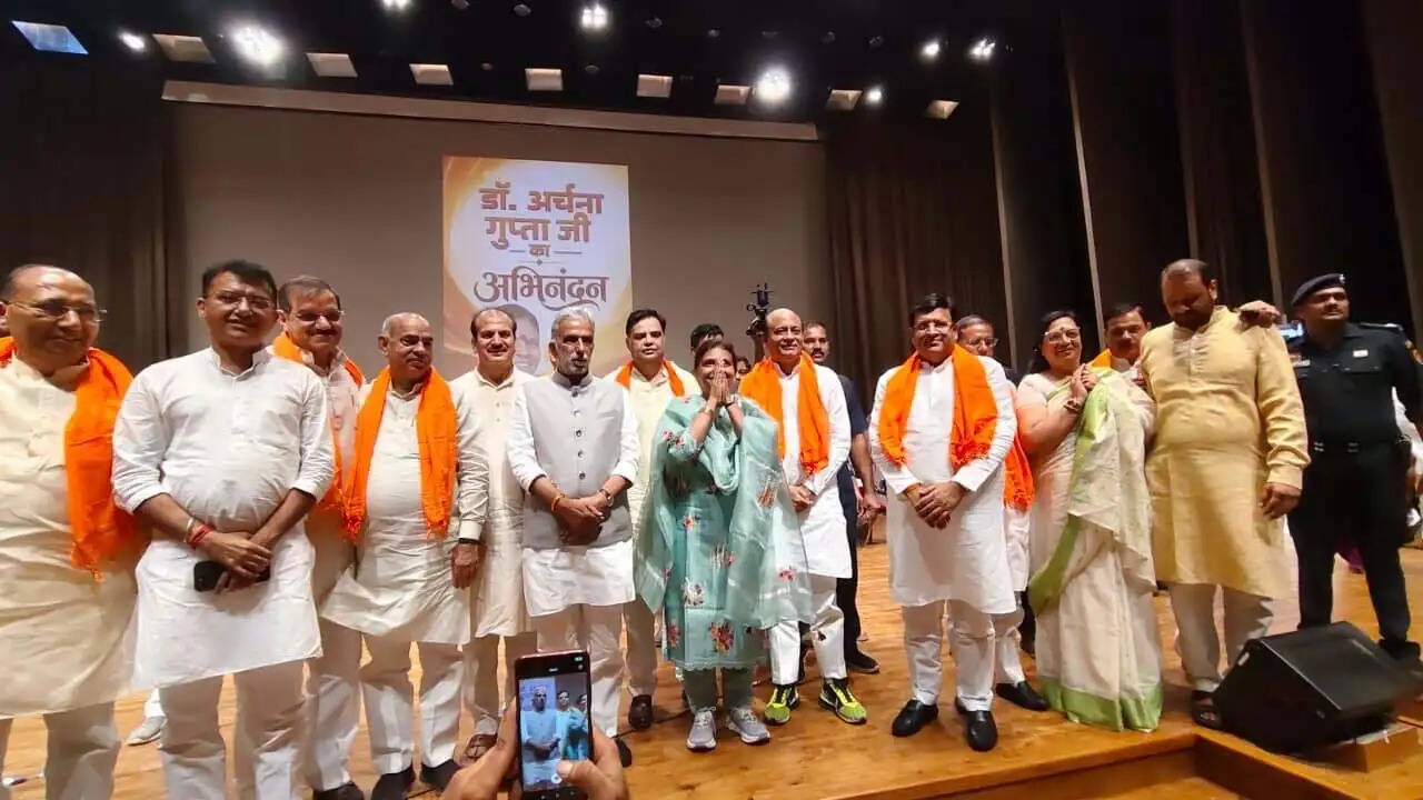 फरीदाबाद : सांसद से लेकर पंच तक भाजपा का कार्यकर्ता दिखाई देना चाहिए : डा. अर्चना गुप्ता