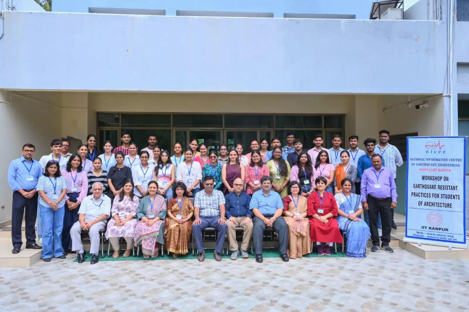 आईआईटी कानपुर में आर्किटेक्चर के स्नातक छात्रों काे दी गई भूकंप-प्रतिरोधी डिज़ाइन की जानकारी