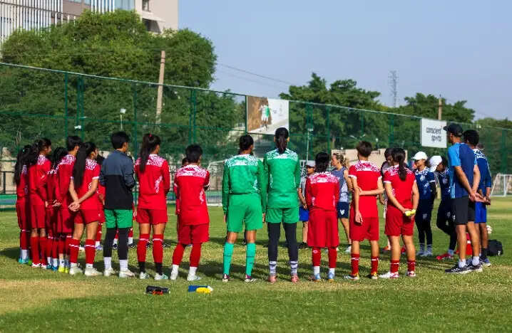 भारतीय अंडर-17 महिला टीम एएफसी एशियाई कप के लिए सूझो पहुंची
