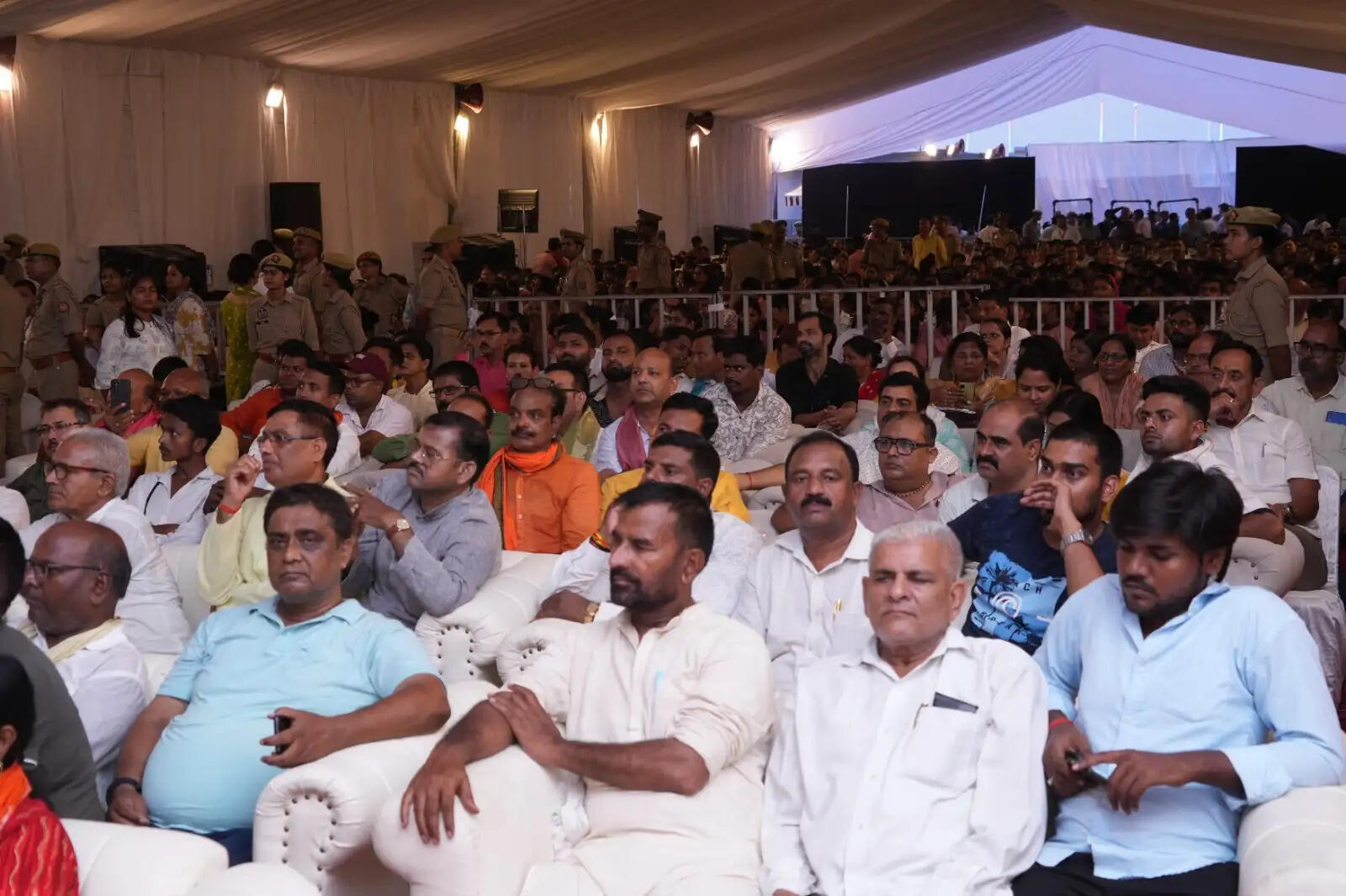 स्वस्थ रहने के लिए स्वस्थ व स्वच्छ आहार-विहार आवश्यक : मुख्यमंत्री याेगी