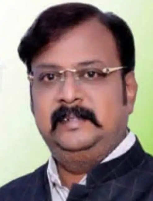 पं. धीरेन्द्र शास्त्री की प्रयागराज में होने वाली हनुमंत कथा स्थगित