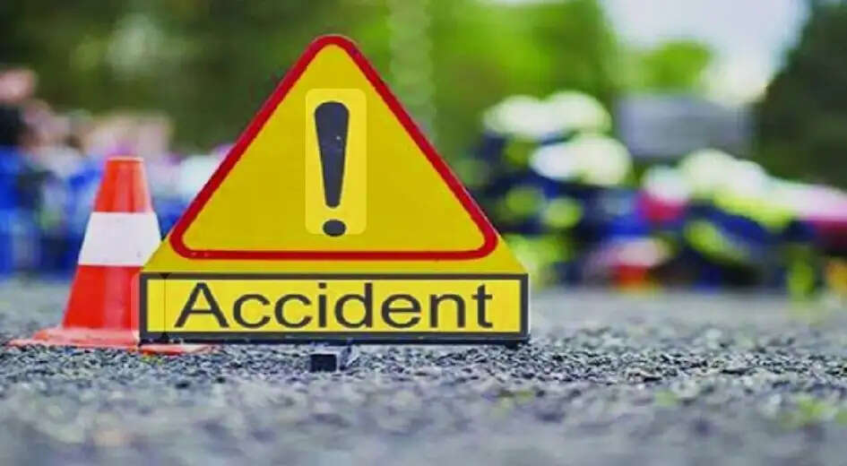 सोनभद्र : सड़क दुघर्टना में बाइक सवार दो युवकाें की मौत