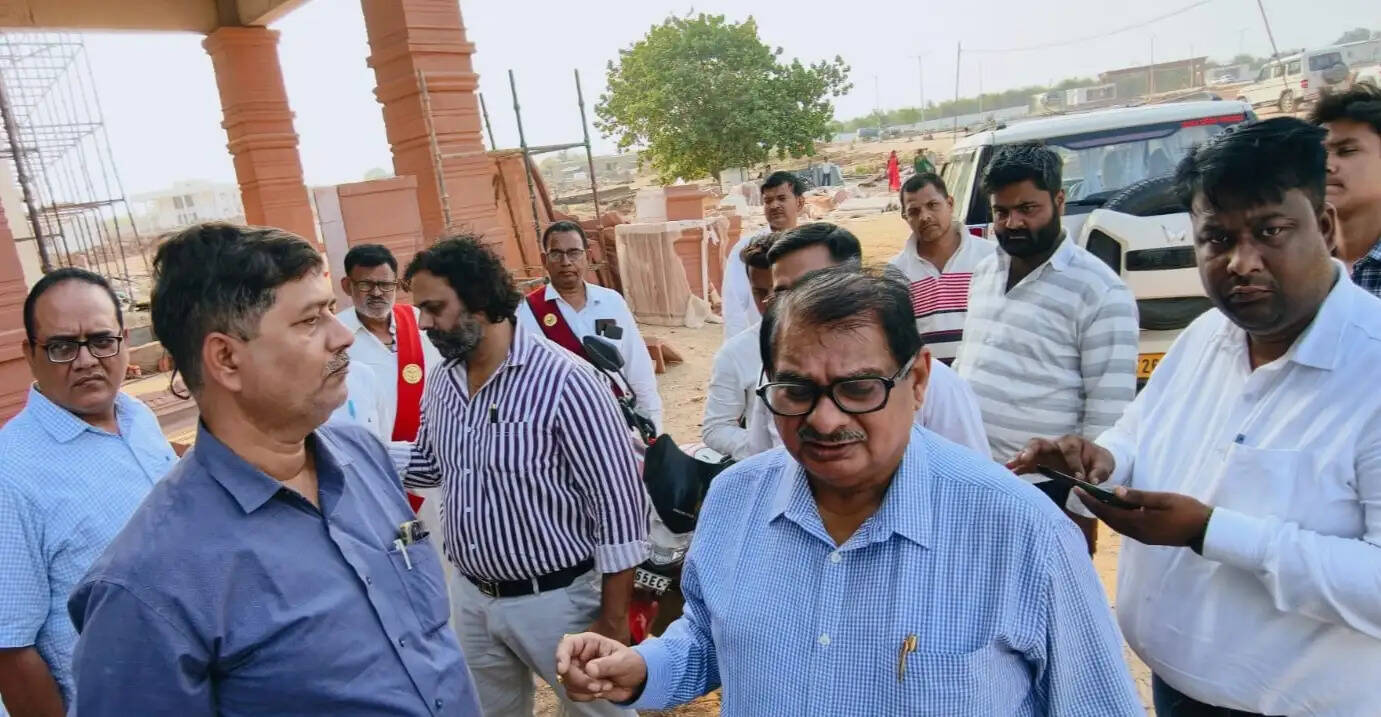 पर्यटन परियोजनाओं का महानिदेशक ने किया निरीक्षण, गुणवत्ता व समयबद्धता पर दिया जोर