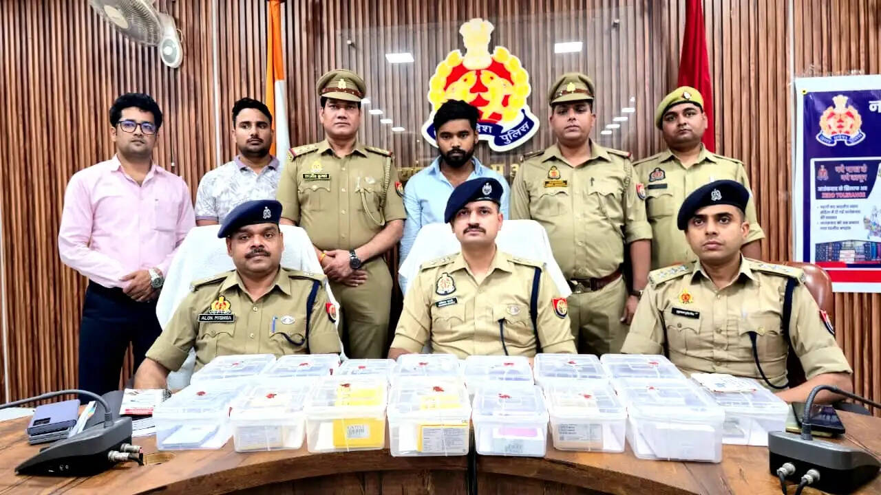 क्रेडिट कार्ड एक्टिवेशन के नाम पर ठगी करने वाला एक अन्तरराज्यीय साइबर ठग गिरफ्तार