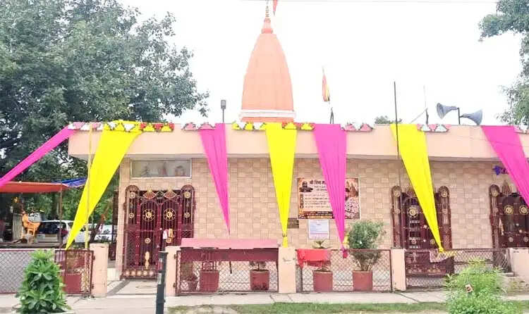 हरिहर बांके बिहारी मंदिर में लाखों के गबन का आराेप, मुकदमा