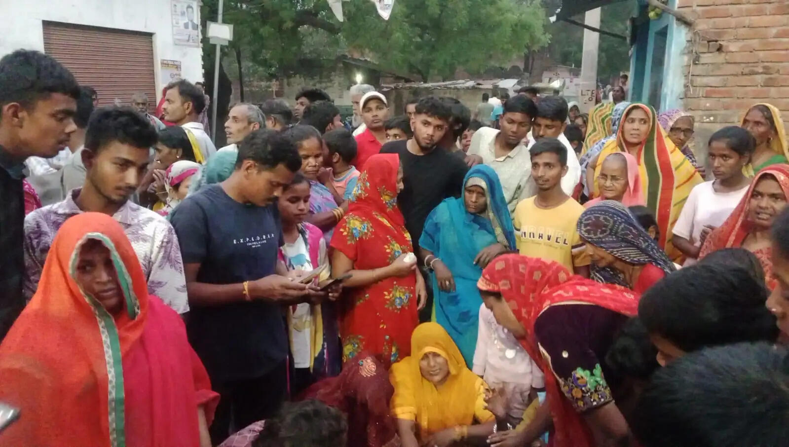 तेज रफ्तार कार की चपेट में आईं दो महिलाएं, एक की मौत व दूसरी गंभीर