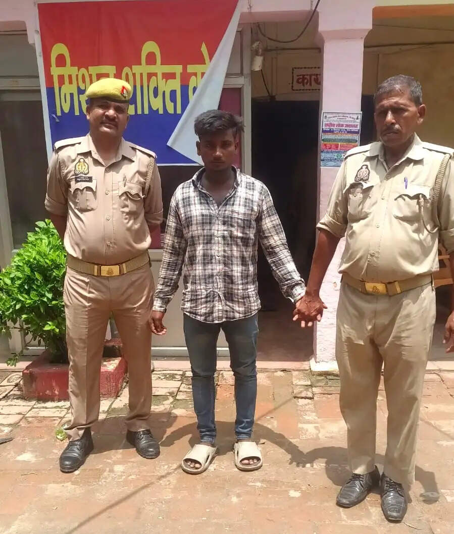 मीरजापुर : 75 लाख की हेरोइन के साथ तस्कर गिरफ्तार, बाइक बरामद