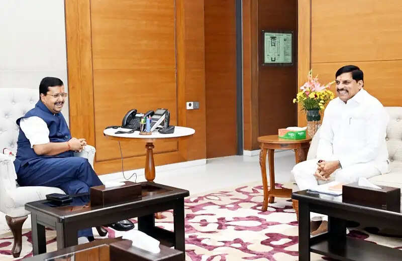 भाजपा अध्यक्ष नितिन नवीन से मिले मप्र के मुख्यमंत्री, समसामयिक विषयों पर हुई चर्चा
