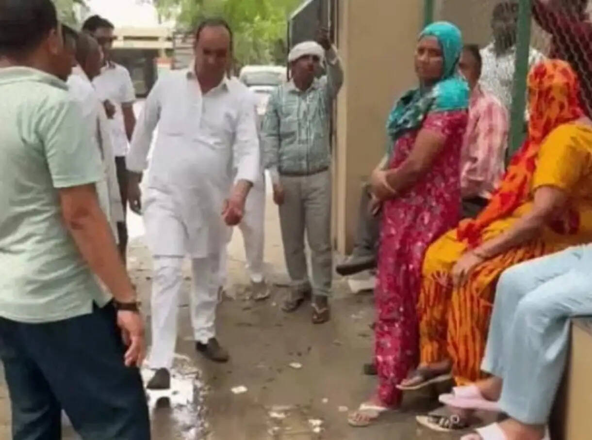 पानीपत: मिल में लिफ्टिंग मशीन के नीचे दबने से महिला की मौत