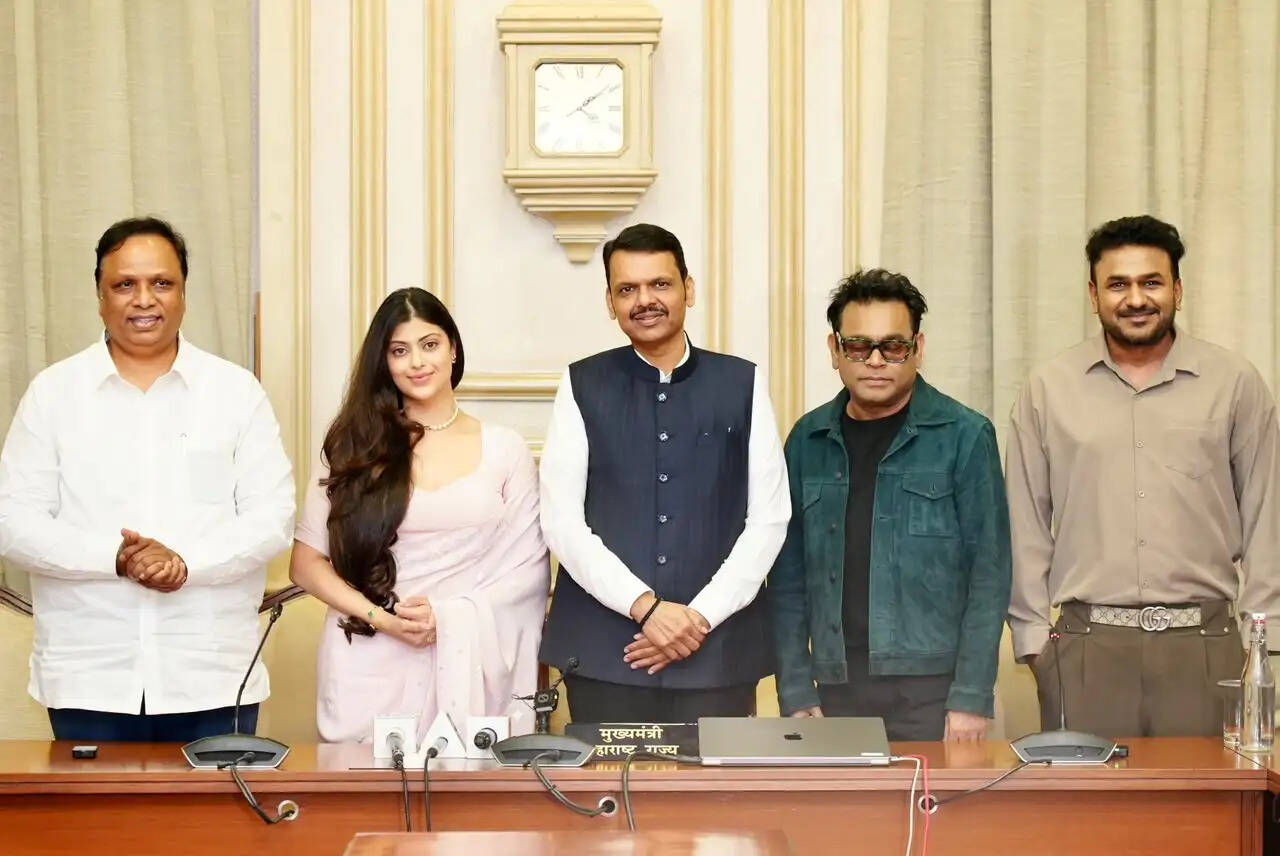 एआर रहमान ने आशा भोसले को समर्पित किया 'आशा फॉरएवर'
