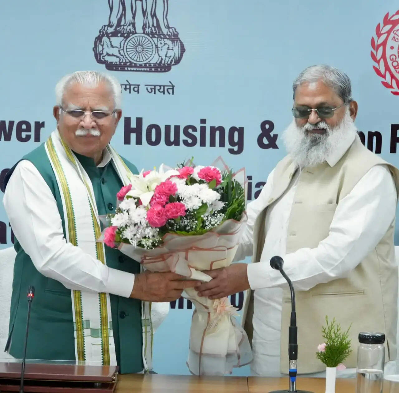 मांग के अनुसार बिजली आपूर्ति सुनिश्चित करने हेतु नई तकनीकों को अपनाएं बिजली निगम : मनोहर लाल