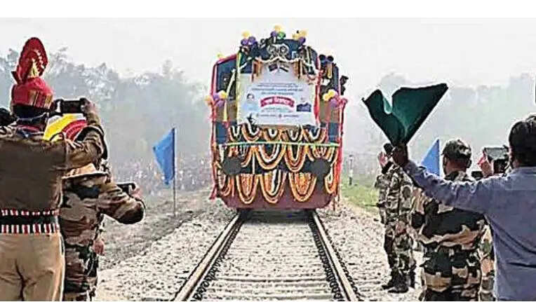 भारत-बांग्लादेश के बीच&nbsp;मिताली, बंधन और मैत्री एक्सप्रेस के दोबारा शुरू&nbsp;होने की उम्मीद