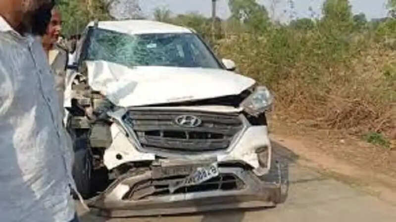 शहडोल में&nbsp;कार-बाइक की टक्कर में युवती समेत तीन की मौत,&nbsp;ब्यौहारी के बेडरा गांव के पास&nbsp;हुआ&nbsp;हादसा