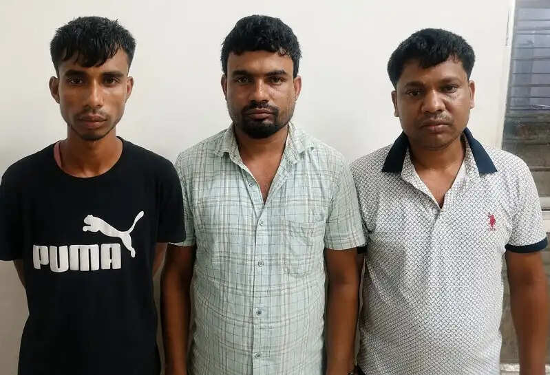 तीन और आरोपित नकली भारतीय मुद्रा तस्करी मामले में गिरफ्तार