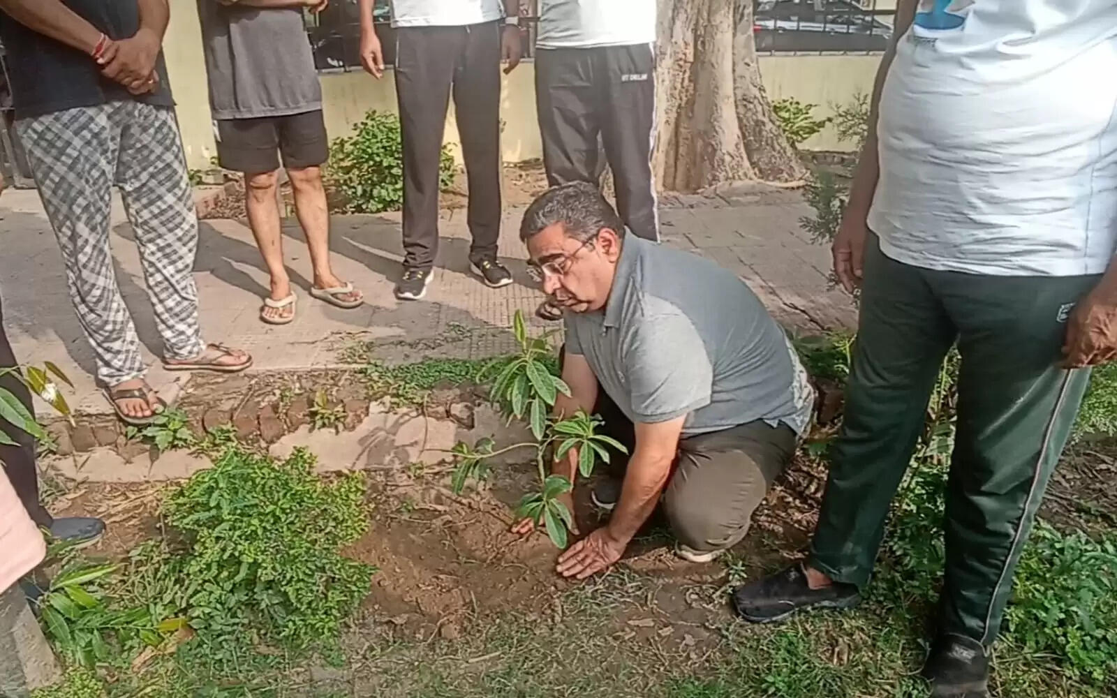 गोवा क्रांति दिवस के उपलक्ष्य में राम वाटिका में लगाए ‘रुद्राक्ष’ के पौधे