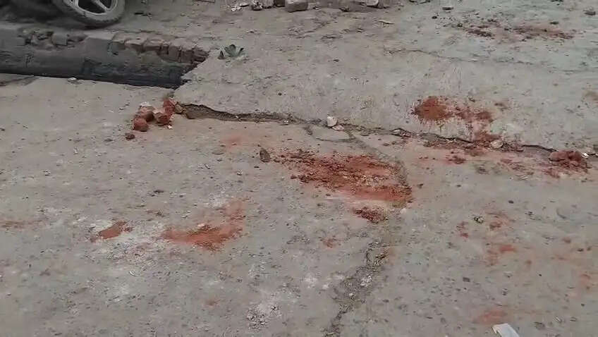 बुलेट के साइलेंसर से तेज आवाज करने से रोकना पुलिस को पड़ा भारी, अलवर में थाने पर पथराव