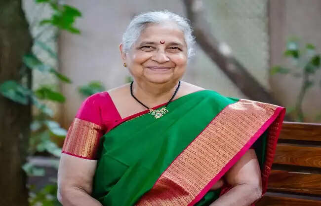 सुधा मूर्ति ने एआई से तैयार अपने वीडियो को लेकर लोगों को किया आगाह