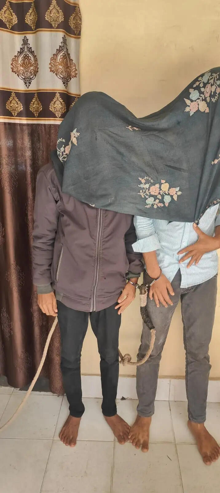 स्पा सेंटर में मसाज के नाम पर बुलाकर मारपीट और ब्लैकमेलिंग के तीन आरोपित गिरफ्तार