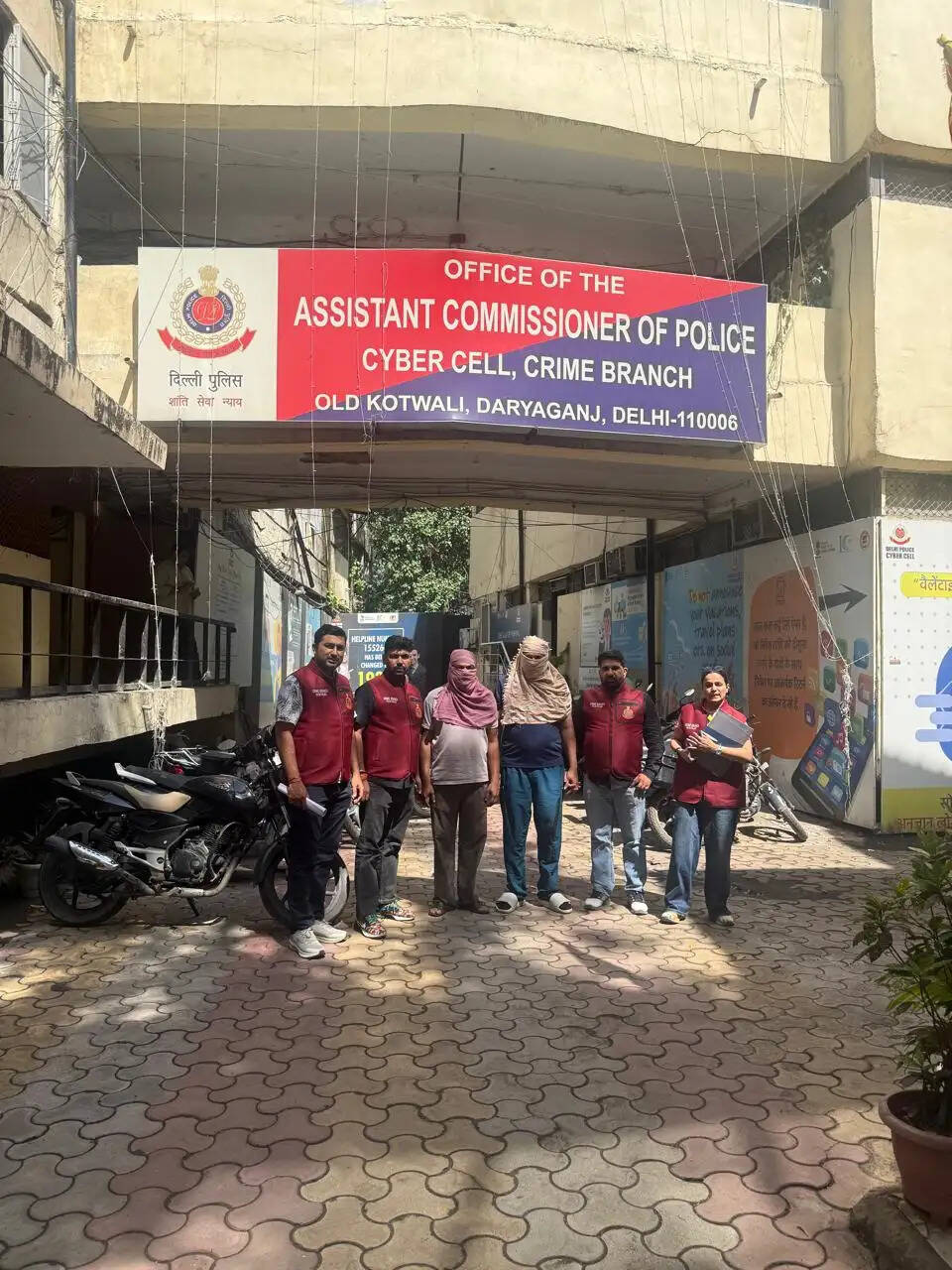 नकली इनो, नेस्कैवे बनाने वाले नेटवर्क का भंडाफोड़, 20 लाख का माल जब्त, चार गिरफ्तार