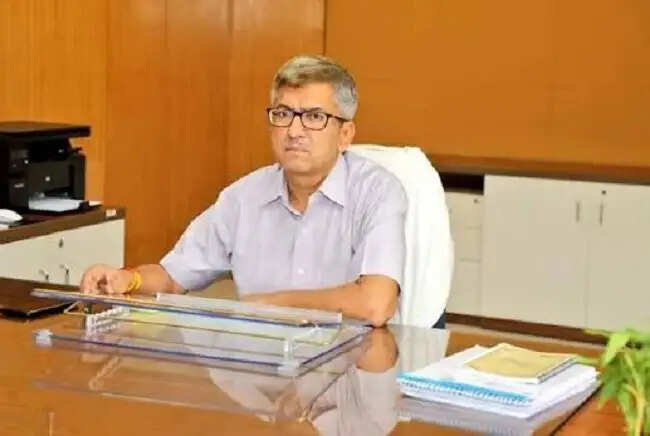 ग्वालियरः नायब तहसीलदार सतेन्द्र तोमर निलंबित