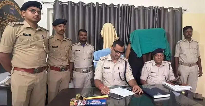 स्मैक तस्करी के खिलाफ कार्रवाई, महिला समेत पांच गिरफ्तार