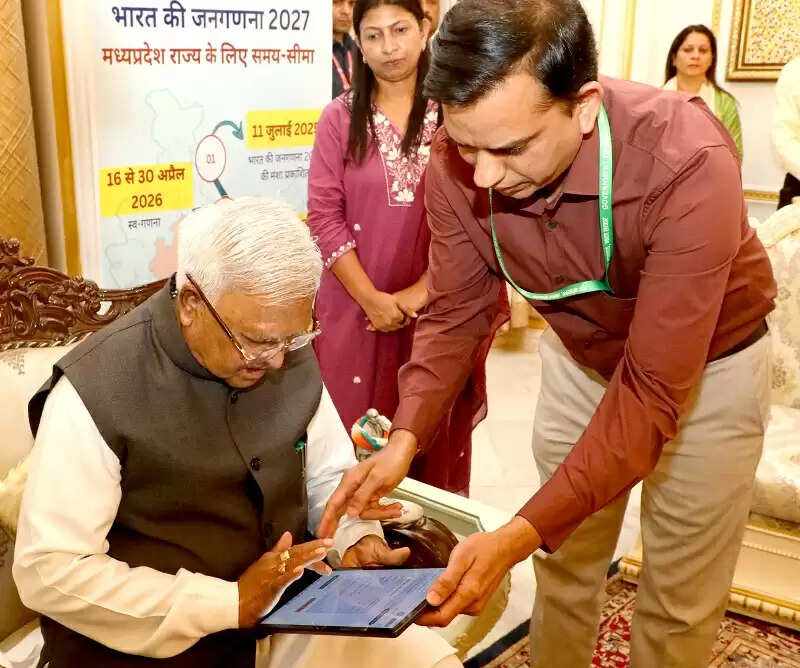 मप्रः राज्यपाल पटेल ने जनगणना की स्व-गणना प्रक्रिया में हिस्सा लिया, पोर्टल पर की ऑनलाइन प्रविष्टि