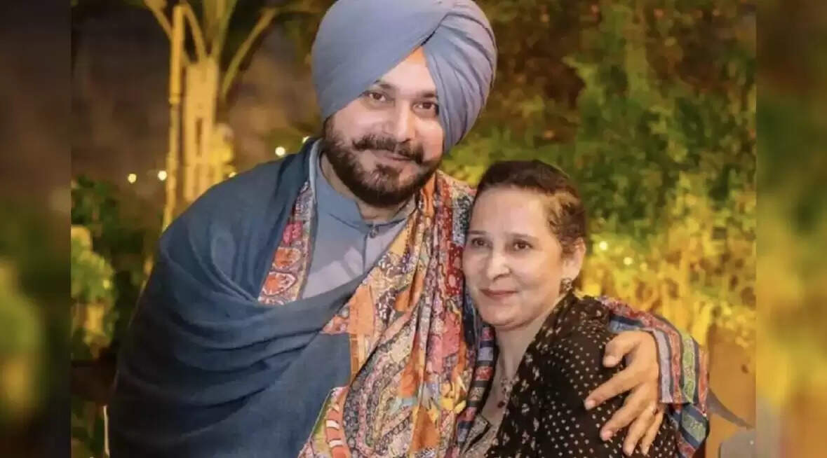 पंजाब कांग्रेस ने नवजोत कौर सिद्धू को प्राथमिक सदस्यता से किया निलंबित