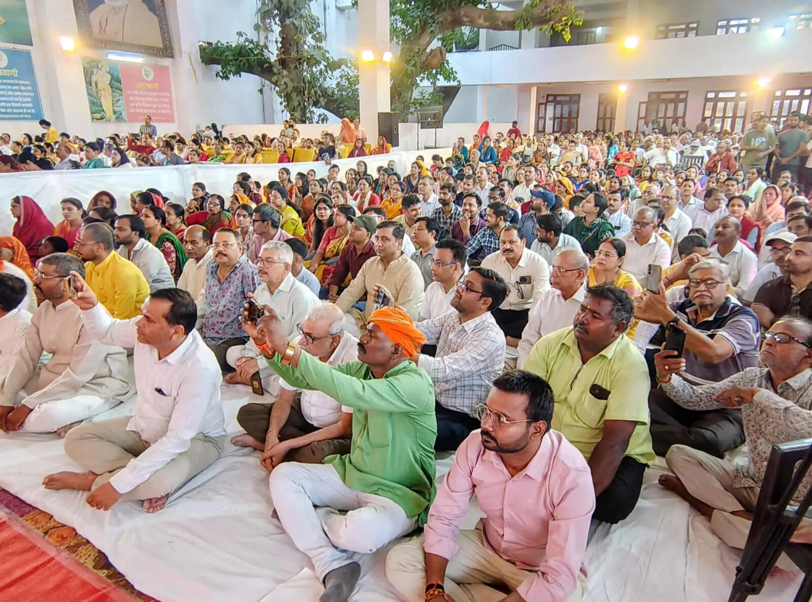 गोरखनाथ नगरी पहुंचे ‘सोमनाथ ज्योतिर्लिंग’ के पावन अंश, उमड़ी भक्तों की अपार श्रद्धा