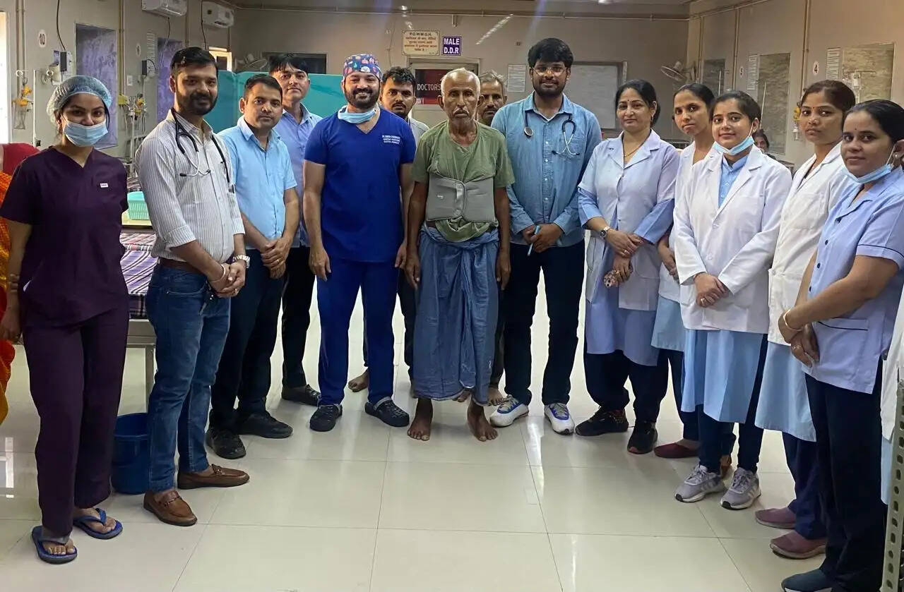 गॉलब्लैडर कैंसर का जटिल ऑपरेशन सफल