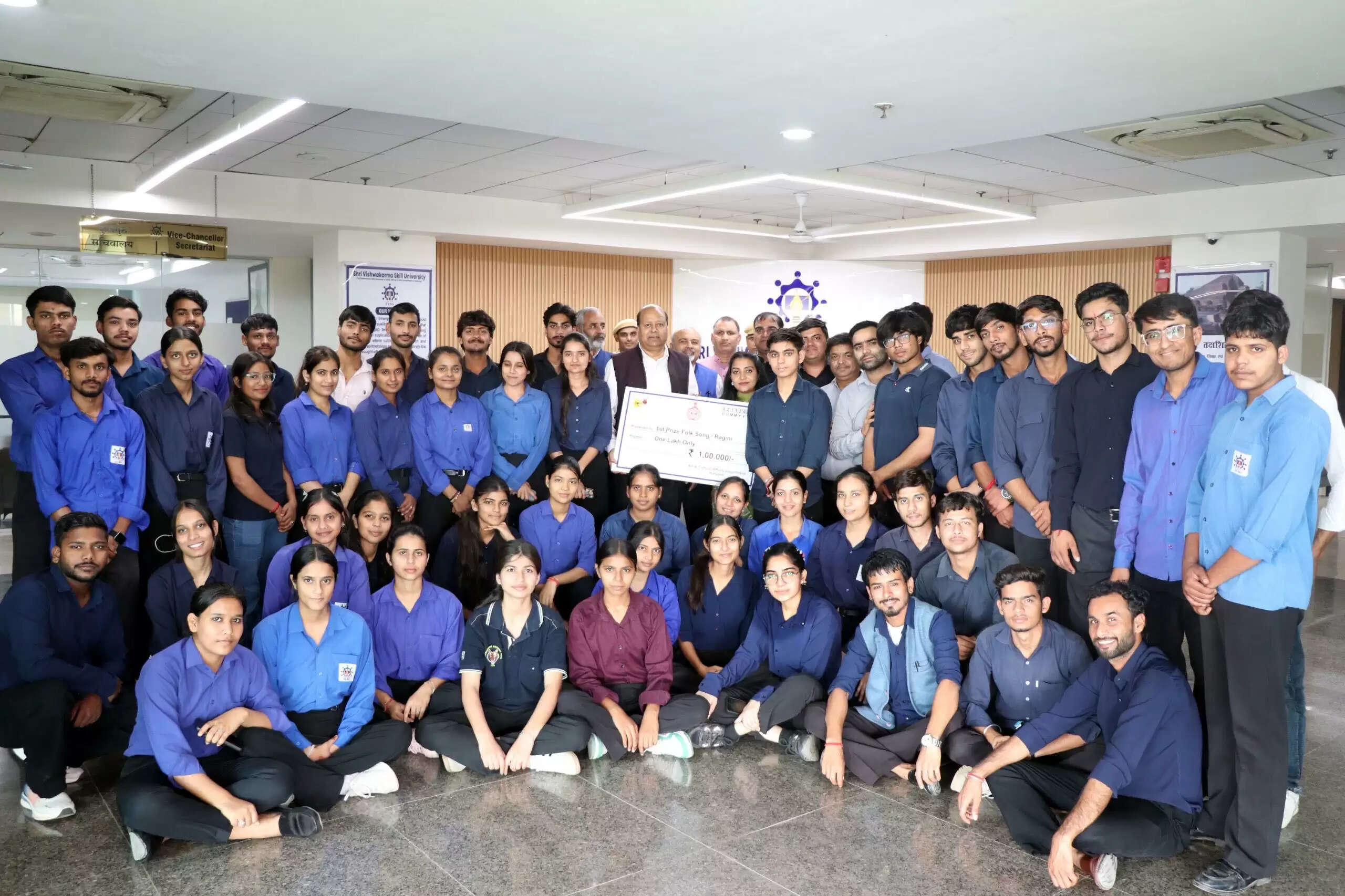 पलवल : विश्वकर्मा कौशल विवि की छात्रा संध्या चौधरी ने जीता एक लाख का पुरस्कार