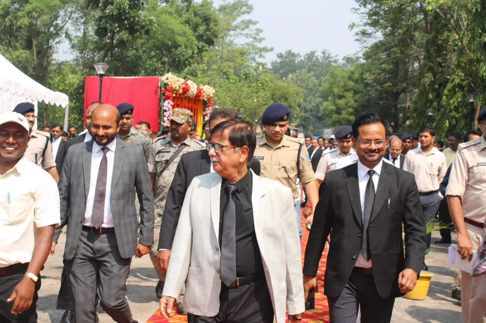 न्यायमूर्ति दीपक रौशन ने किया वीडब्ल्यूडीसी के भवन निर्माण के लिए भूमि-पूजन