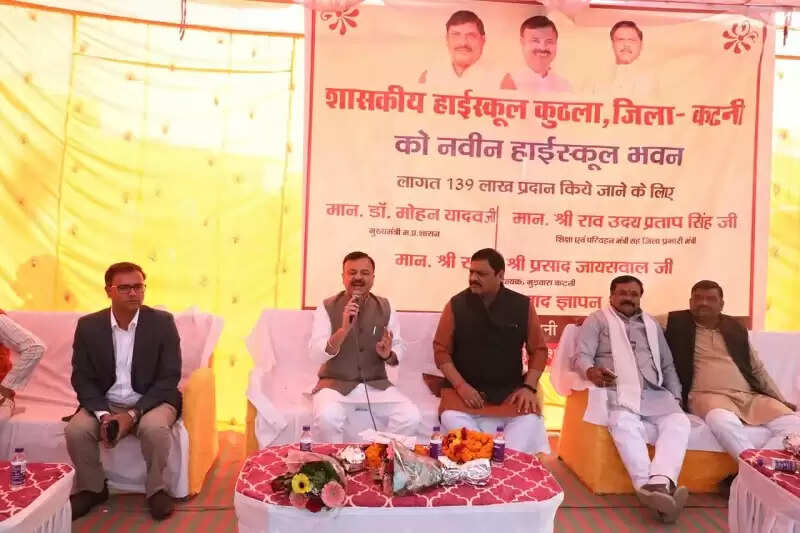 अप्रैल माह में ही विद्यार्थियों को मिलेंगी साइकिल, पुस्तकें और छात्रवृत्ति : स्‍कूल शिक्षा मंत्री