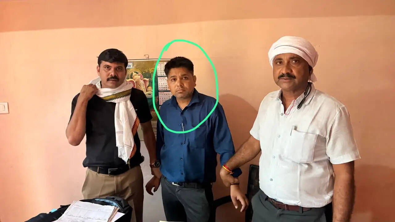 30 हजार रुपये की रिश्वत लेते पटवारी लोकायुक्त के हत्थे चढ़ा, भ्रष्टाचार निवारण अधिनियम के तहत केस दर्ज