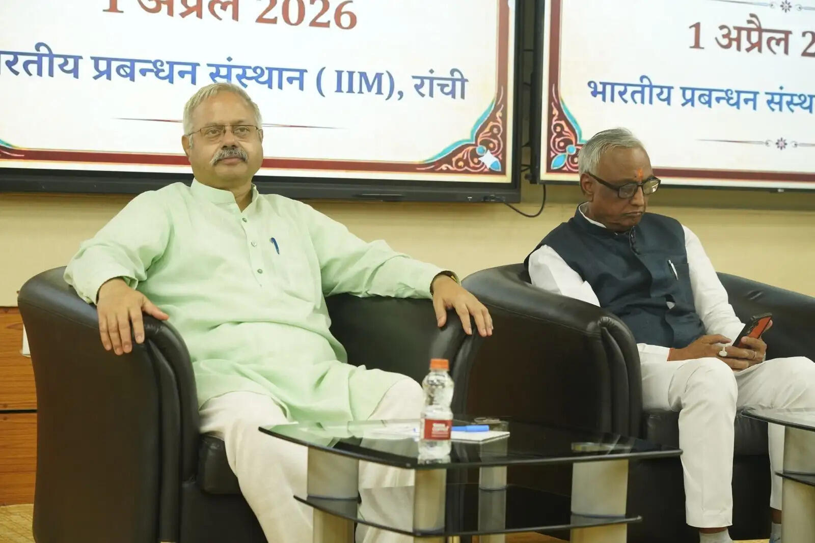 संघ शाखाओं के माध्यम से लोगों में अनुशासन, संस्कार, समर्पण और देशभक्ति की भावना का विकास करता है : आंबेकर