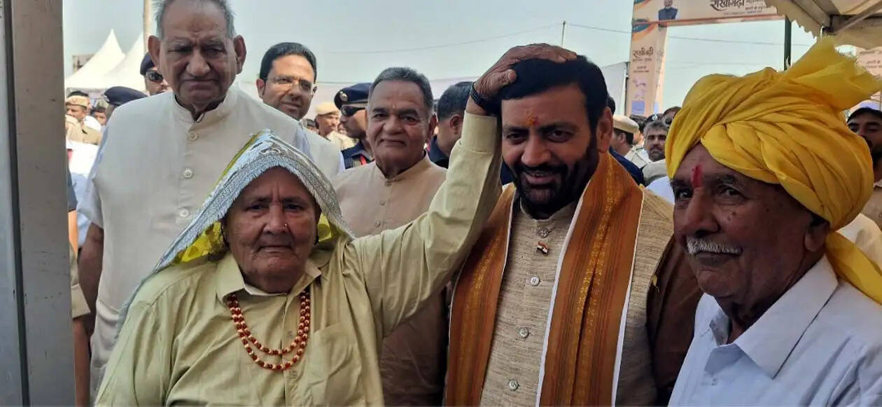 हांसी : हड़प्पाकालीन धरोहर से रूबरू हुए मुख्यमंत्री, कृत्रिम उत्खनन कर समझी पुरातत्व की बारीकी