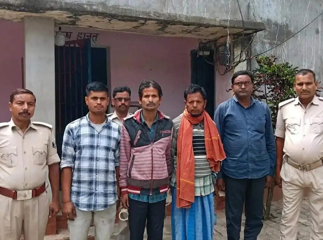 कुनौली थाना आगजनी कांड में बड़ी कार्रवाई: 11 साल बाद चार आरोपी गिरफ्तार